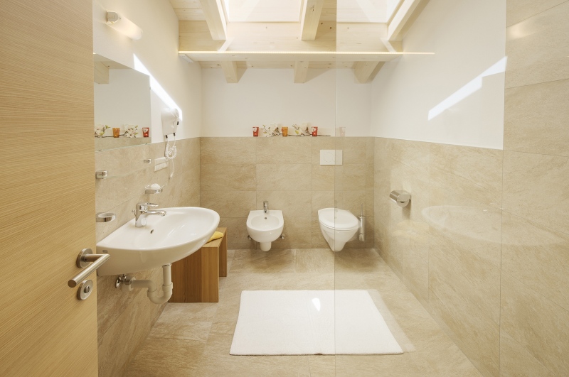 Badezimmer St. Josef.jpg