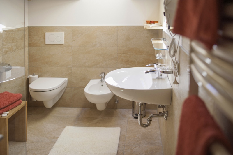 st. florinus bad.jpg